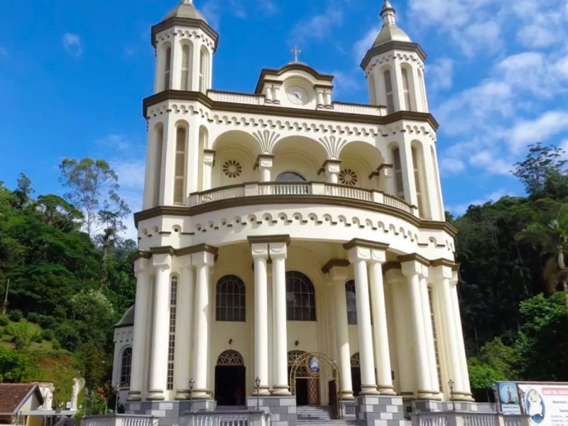 Porque a Festa da Azambuja em Brusque é tão Famosa?! 